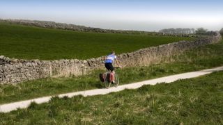 cycling_trail_peak_district