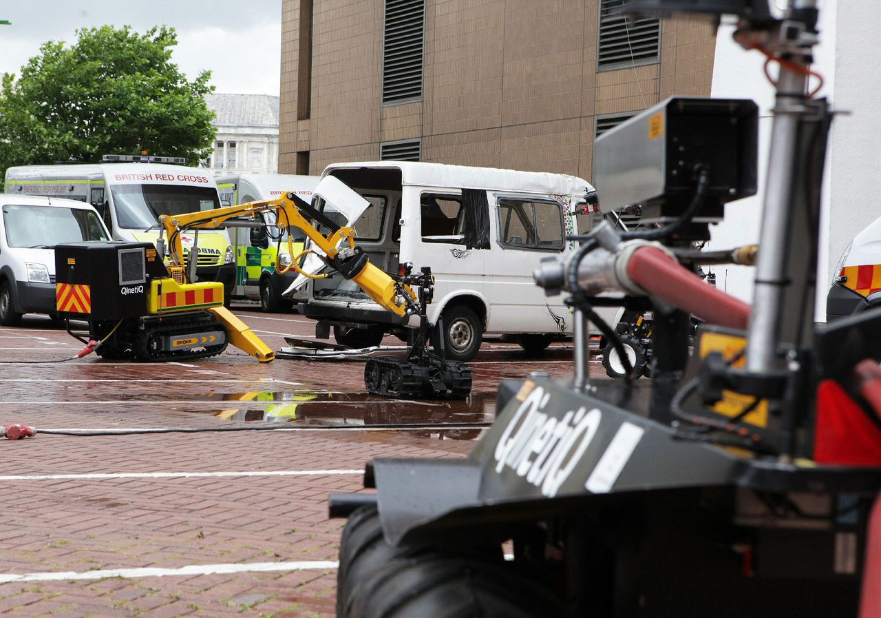 QinetiQ's robotic firefighting team