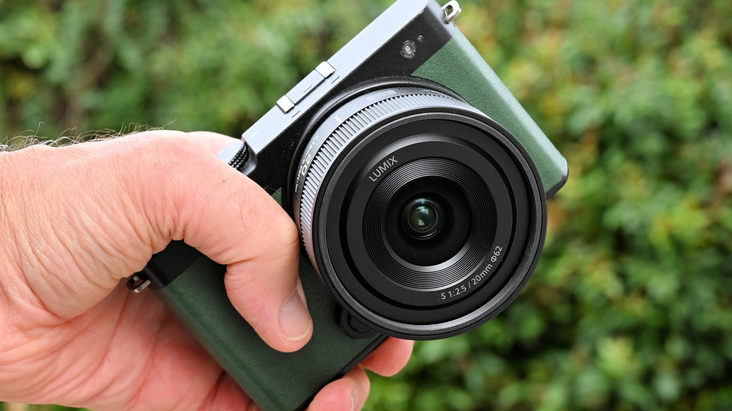 Panasonic Lumix S 20mm f/2.5 product image