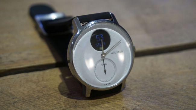 steel hr battery life
