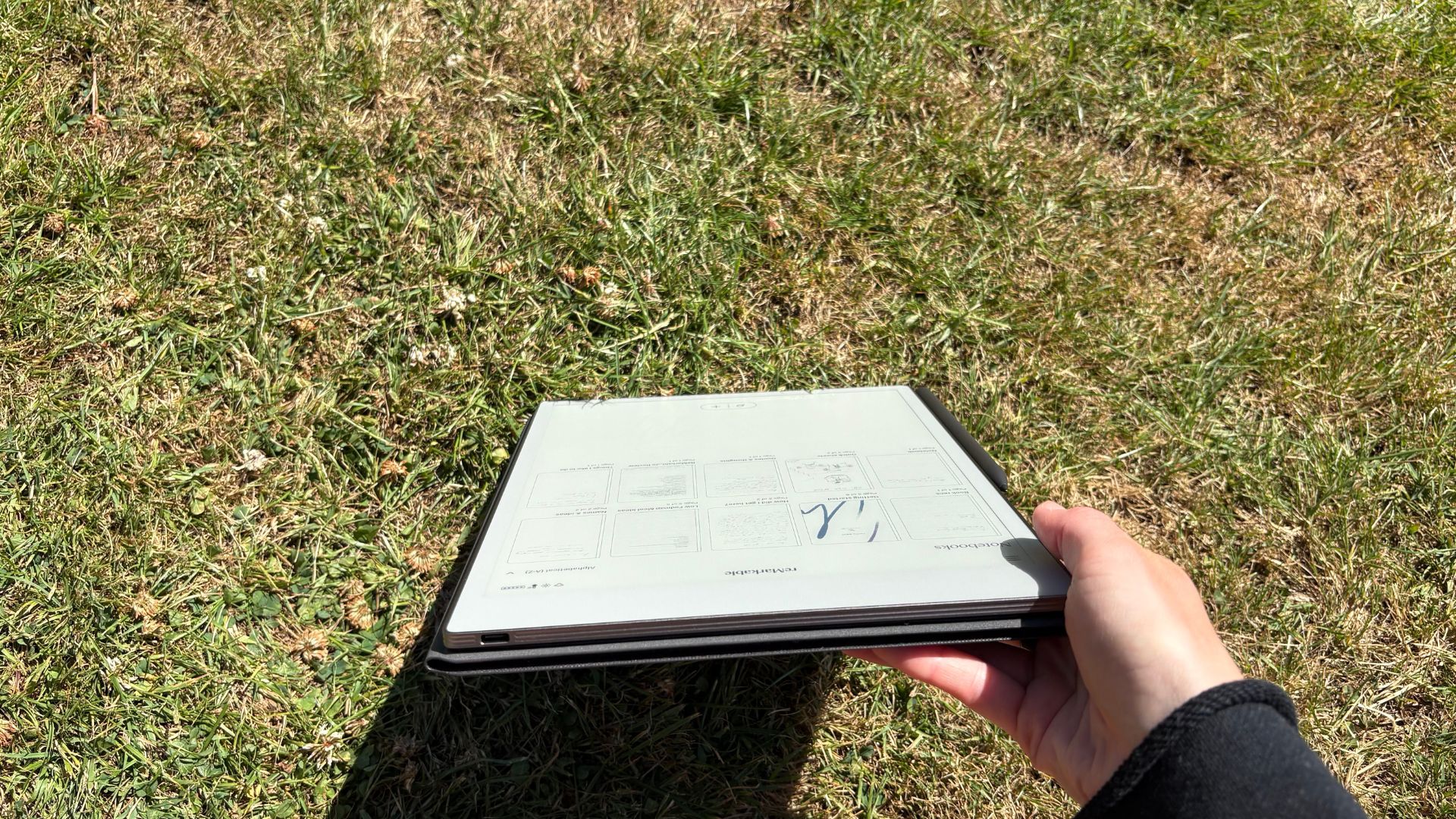 Thickness of the reMarkable Paper Pro