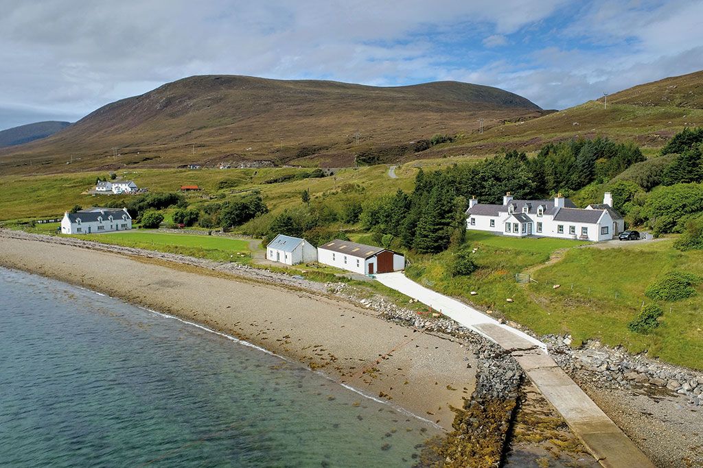 Properties for sale overlooking the sea: Aline Estate, Isle of Lewis, Outer Hebrides