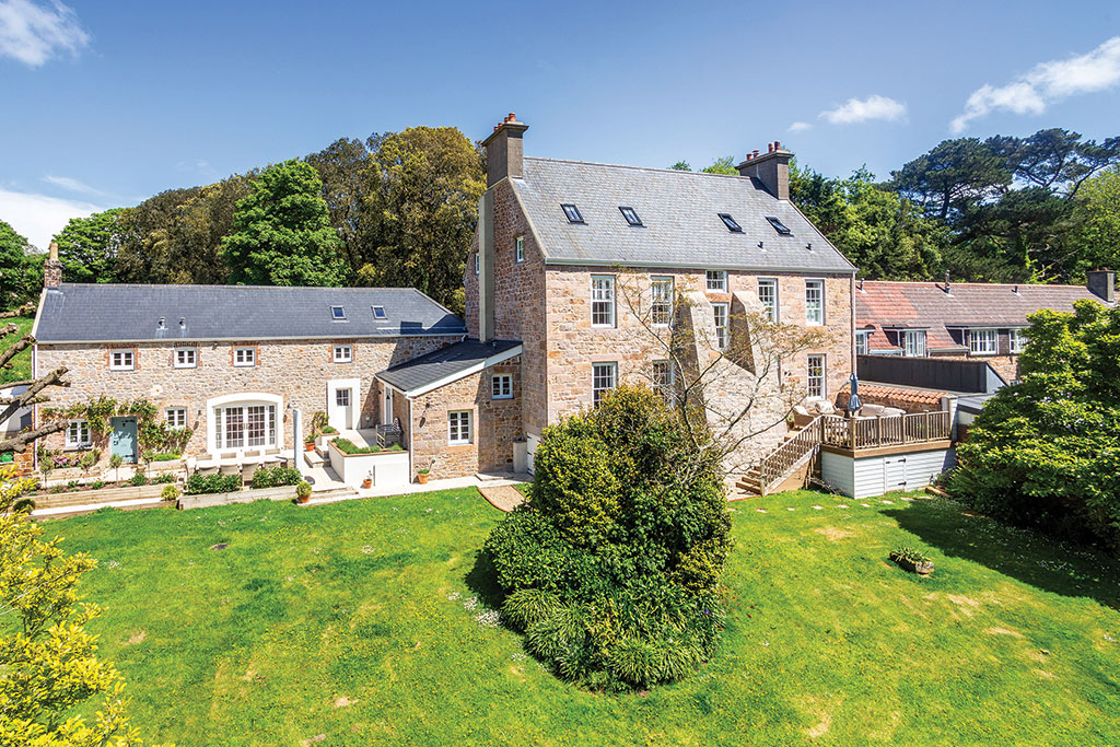 House for sale: Country Granite, Trinity, Jersey.