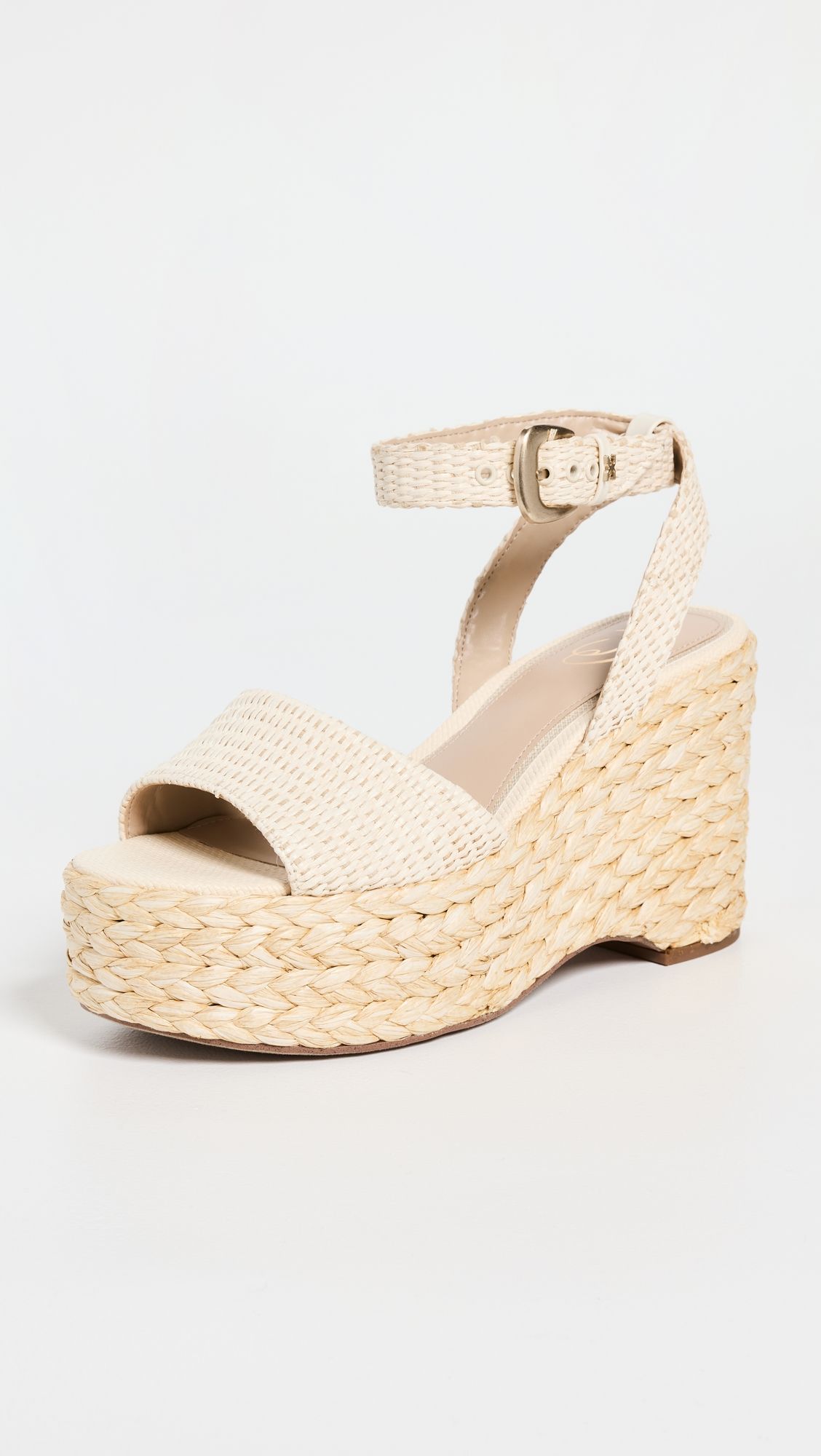 Katie Holmes Wore This Under-0 Shoe Trend Katie Holmes Wore This Under-0 Shoe Trend