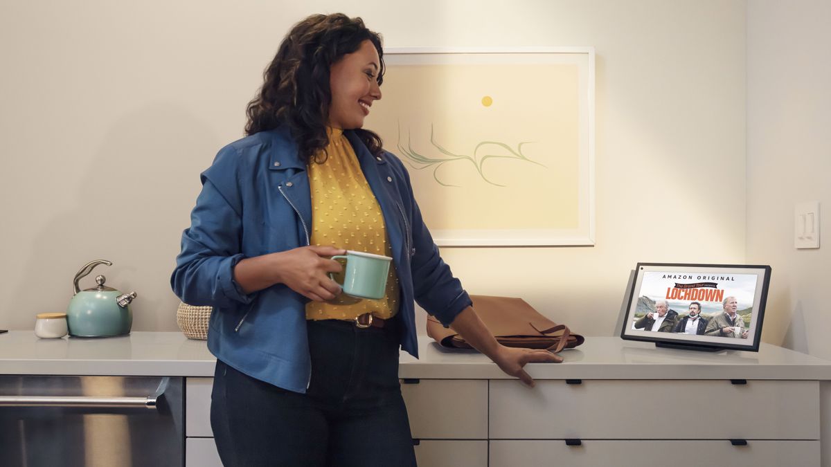 Amazon Echo Show 15 vs Amazon Echo Show 10 which smart display should