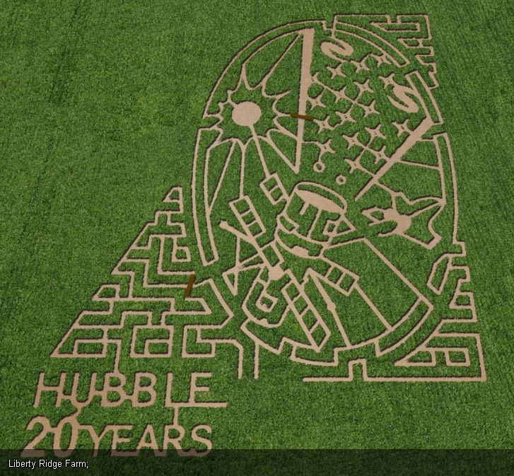 The Liberty Ridge Farm in Schaghticoke, New York showcased the Hubble Space Telescope in a vast corn maze. The maze is one of seven corn mazes across the United States by farms participating in the Space Farm 7 project in 2011.