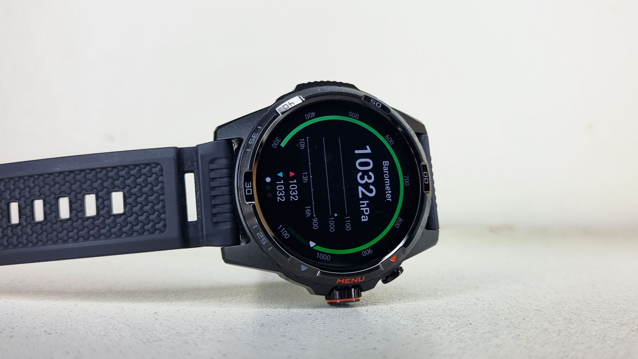 TicWatch Atlas smartwatch, a close-up photo of the barometer screen