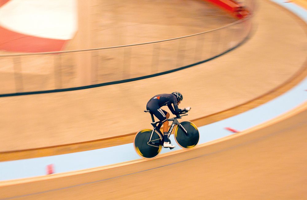Dekker rides during the UCI world hour record attempt at the bicentennial velodrome in Aguascalientes.
