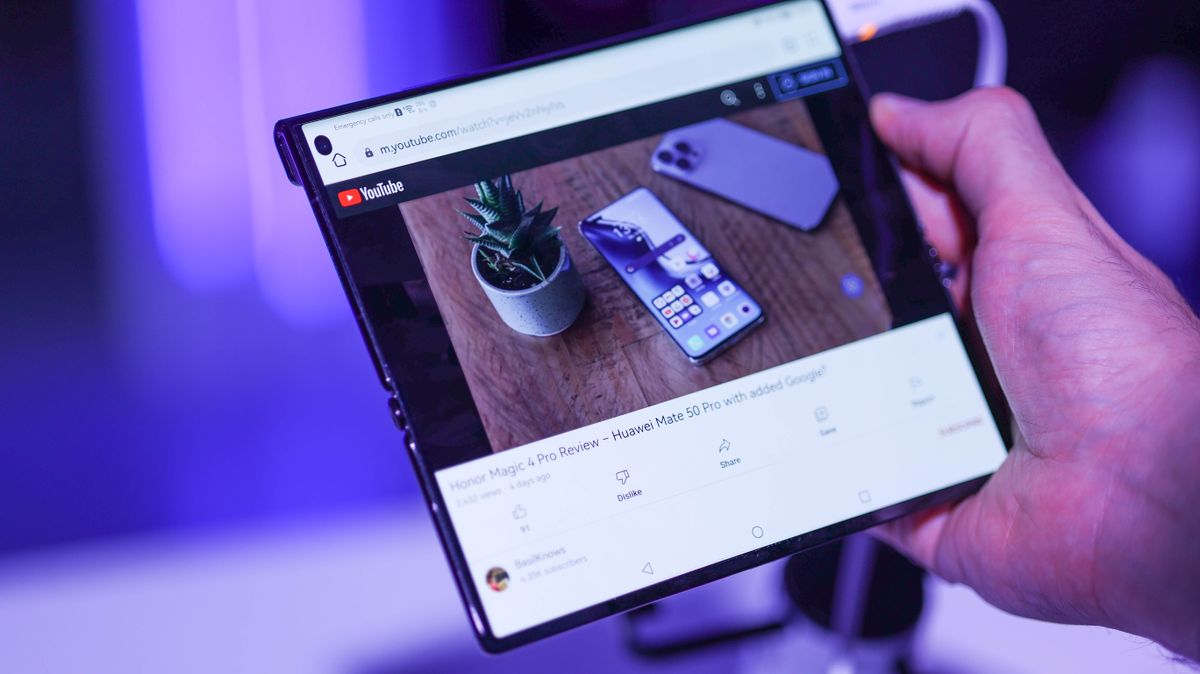 Huawei Mate Xs 2 product photo
