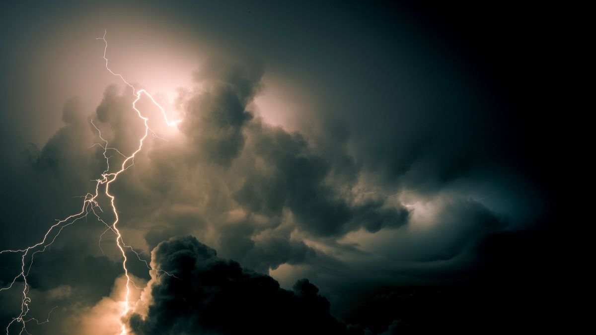 storm clouds and a dark sky 