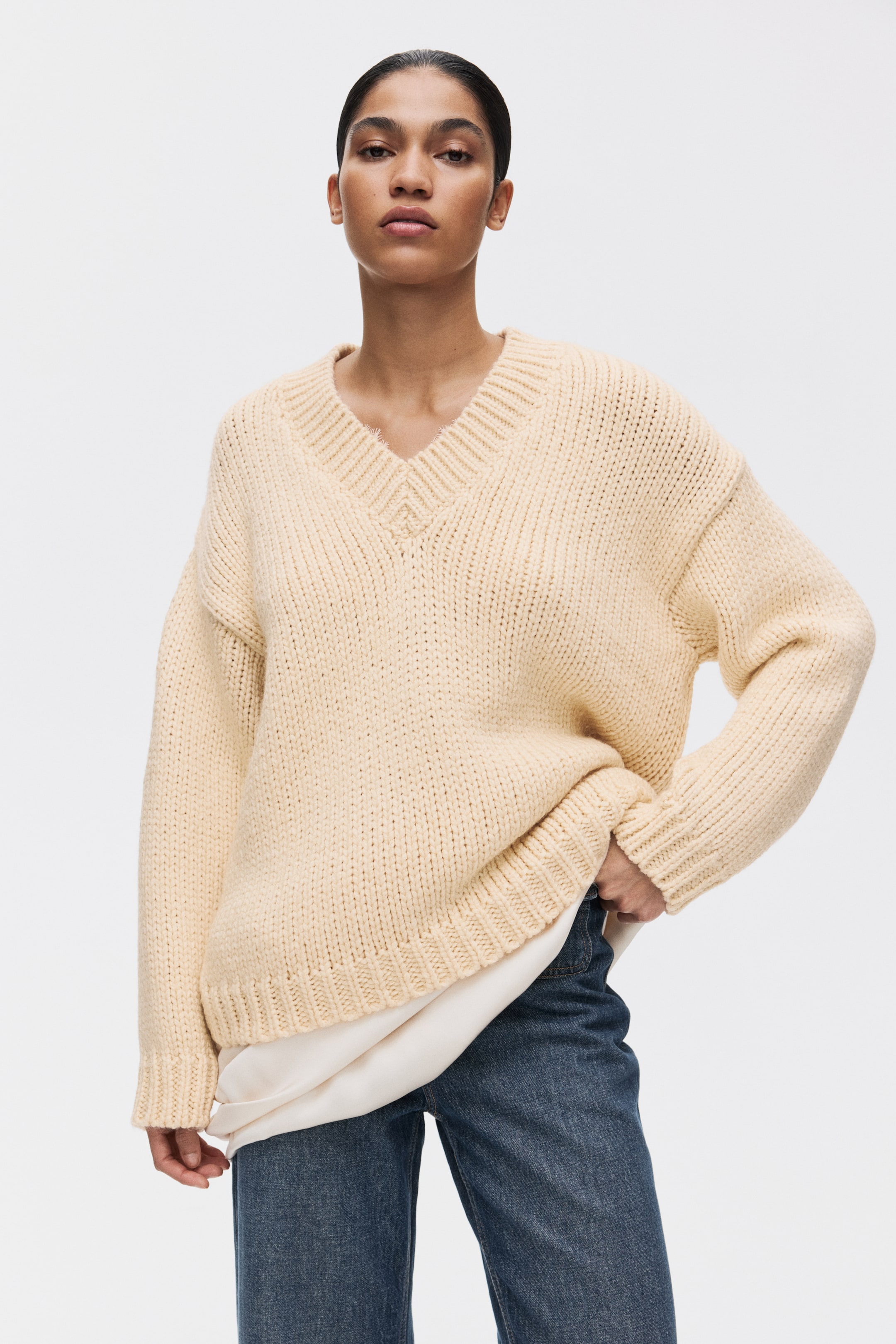 Knitted V-Neck Jumper - Butter Yellow