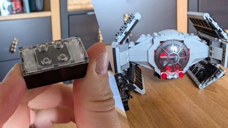 LEGO Star Wars SMART Play- Darth Vader’s TIE Fighter