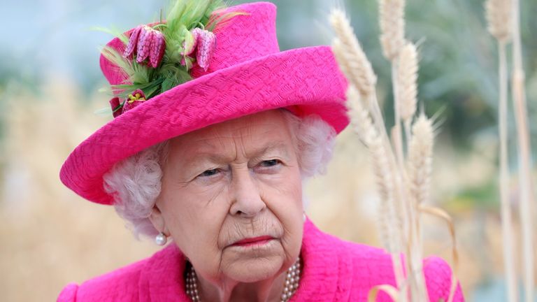 CAMBRIDGE, ENGLAND - JULY 09: Queen Elizabeth II during a visit to the NIAB, (National Institute of Agricultural Botany) on July 09, 2019 in Cambridge, England. (Photo by Chris Jackson/Getty Images)