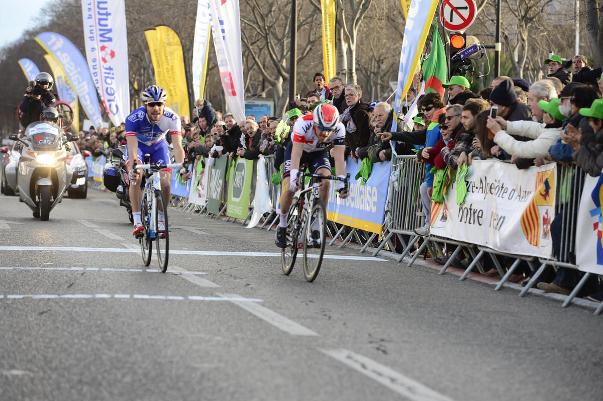 Dries Devenyns (IAM Cycling) edges Thibaut Pinot (FDJ) for the win