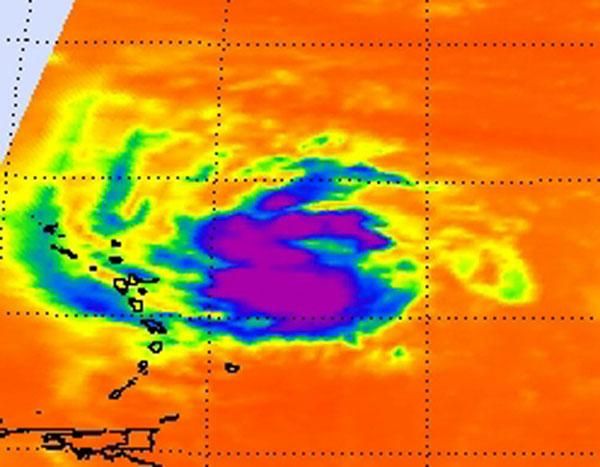 tropical-storm-ophelia-110927-02