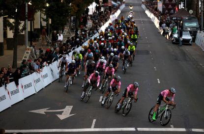 Criterium racing at the Lion's Den