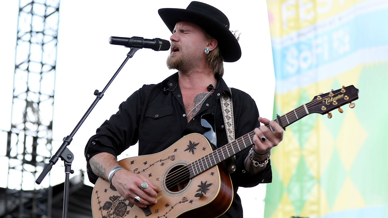 Jackson Dean performs on the Chevy Riverfront stage during day three of CMA Fest 2025 at Riverfront Park on June 07, 2025 in Nashville, Tennessee.  (Photo by Danielle Del Valle/Getty Images)