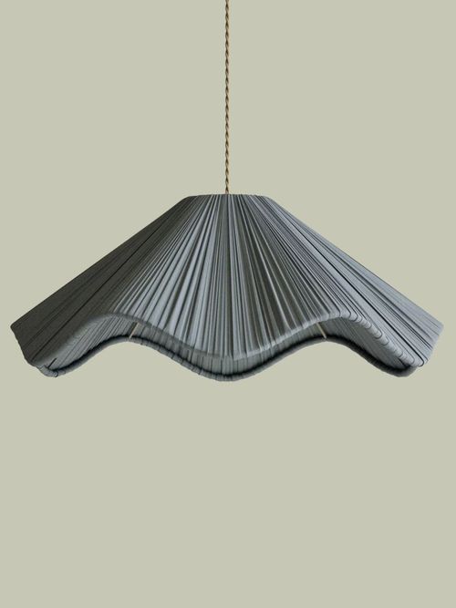 Pleated Wave Large Easy Fit Shade