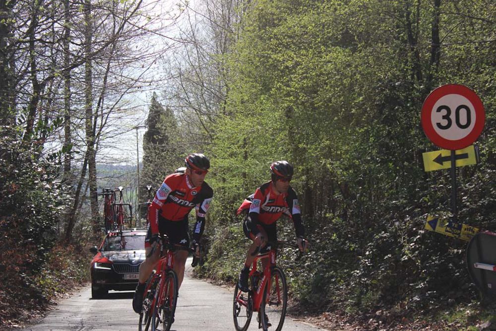 Martin Elmiger and Manuel Quinziato reach the top of the the Kanarieberg