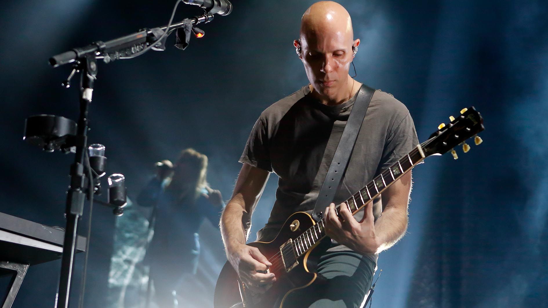 Billy Howerdel: “With A Perfect Circle, I was always concentrating on
