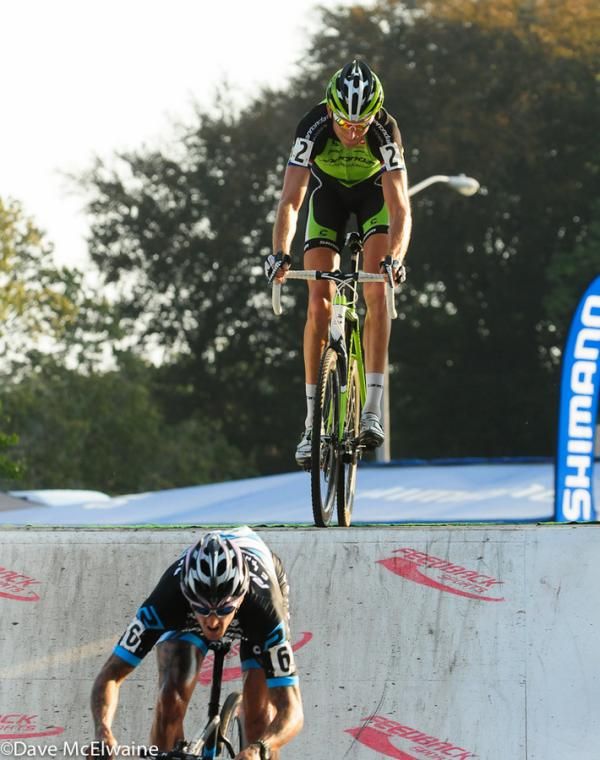 Ryan Trebon (Cannondale) chasing race leader Ben Berden (Raleigh Clement)