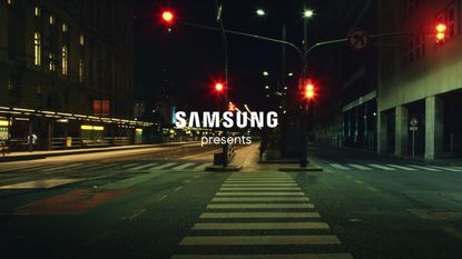 Samsung running advert
