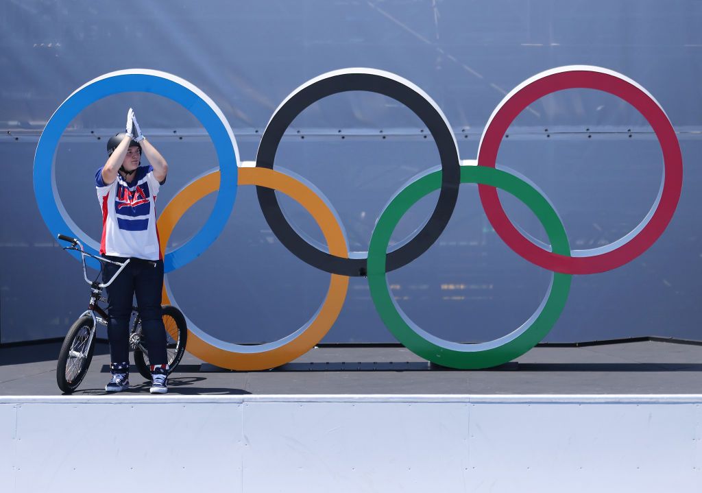 TOKYO JAPAN AUGUST 01 Hannah Roberts of Team United States gestures to the crowd after pulling out of run 2 during the Womens Park Final of the BMX Freestyle on day nine of the Tokyo 2020 Olympic Games at Ariake Urban Sports Park on August 01 2021 in Tokyo Japan Photo by Jamie SquireGetty Images