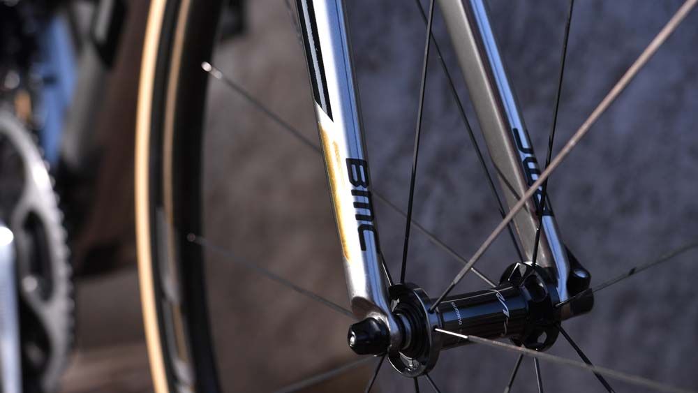 Gold accents adorn the forks, a nod to Van Avermaet's Olympic victory