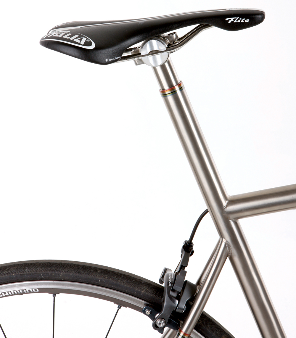 Supervaci’s unique integrated seatpost