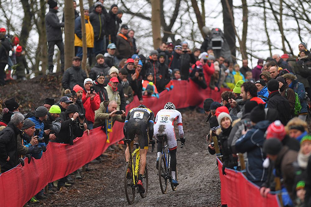 Van der Poel and Toon Aerts chase Wout Van Aert