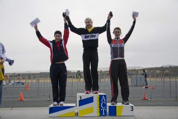 Final women's podium, (l-r) Jessica Mundy, Grace Sulzberger, and Allison Rice.