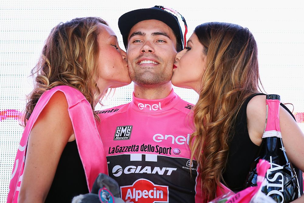 Tom Dumoulin in the maglia rosa after winnng stage 1 of the 2016 Giro d'Italia