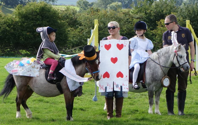 fancydress7
