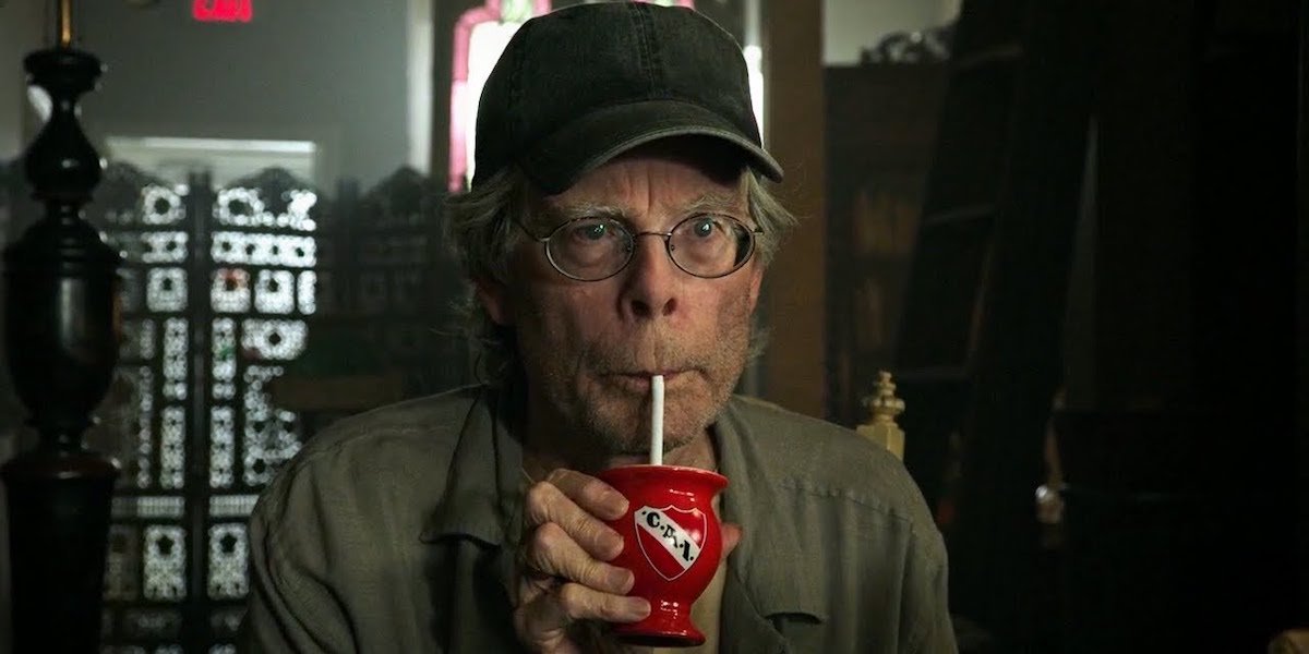 Stephen King, in a cameo from &#039;It Chapter Two,&#039; drinks from a straw.