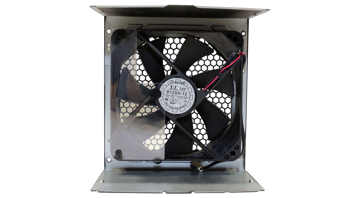 Gigabyte UD750GM