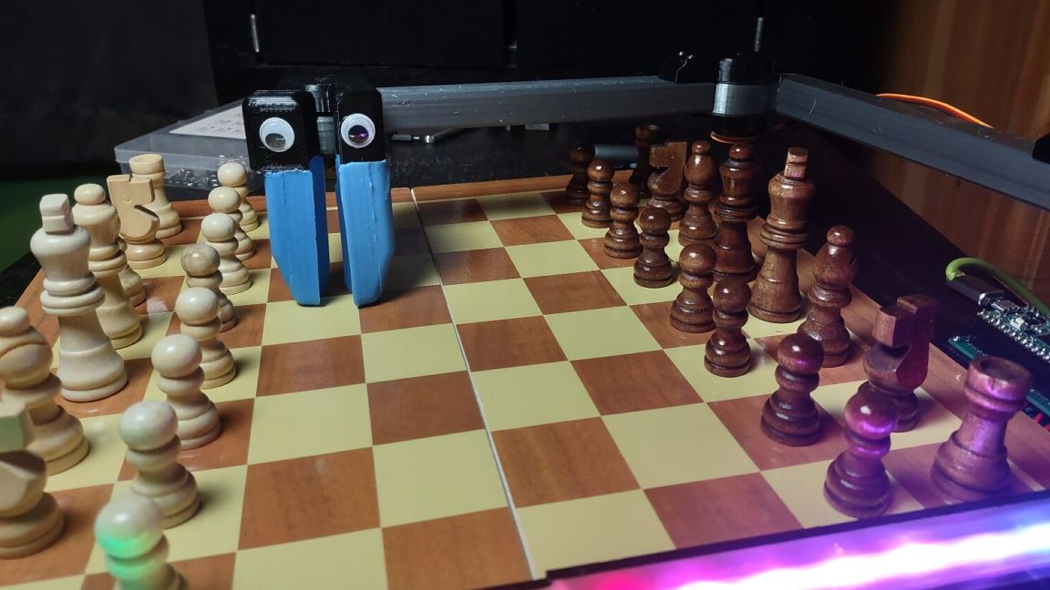 AI-enabled chess set moves virtual opponents on a real board