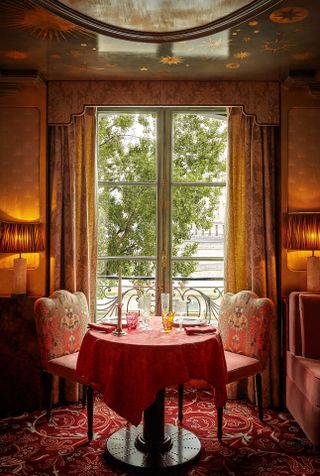 Lapérouse dining room, Paris, France