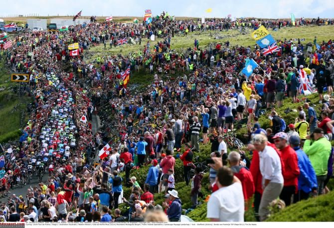 Cote de Holme Moss in ll its glory
