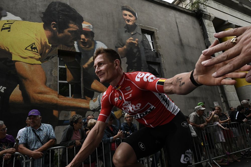 Andre Geipel greets fans at the 2018 Tour de France team presentation