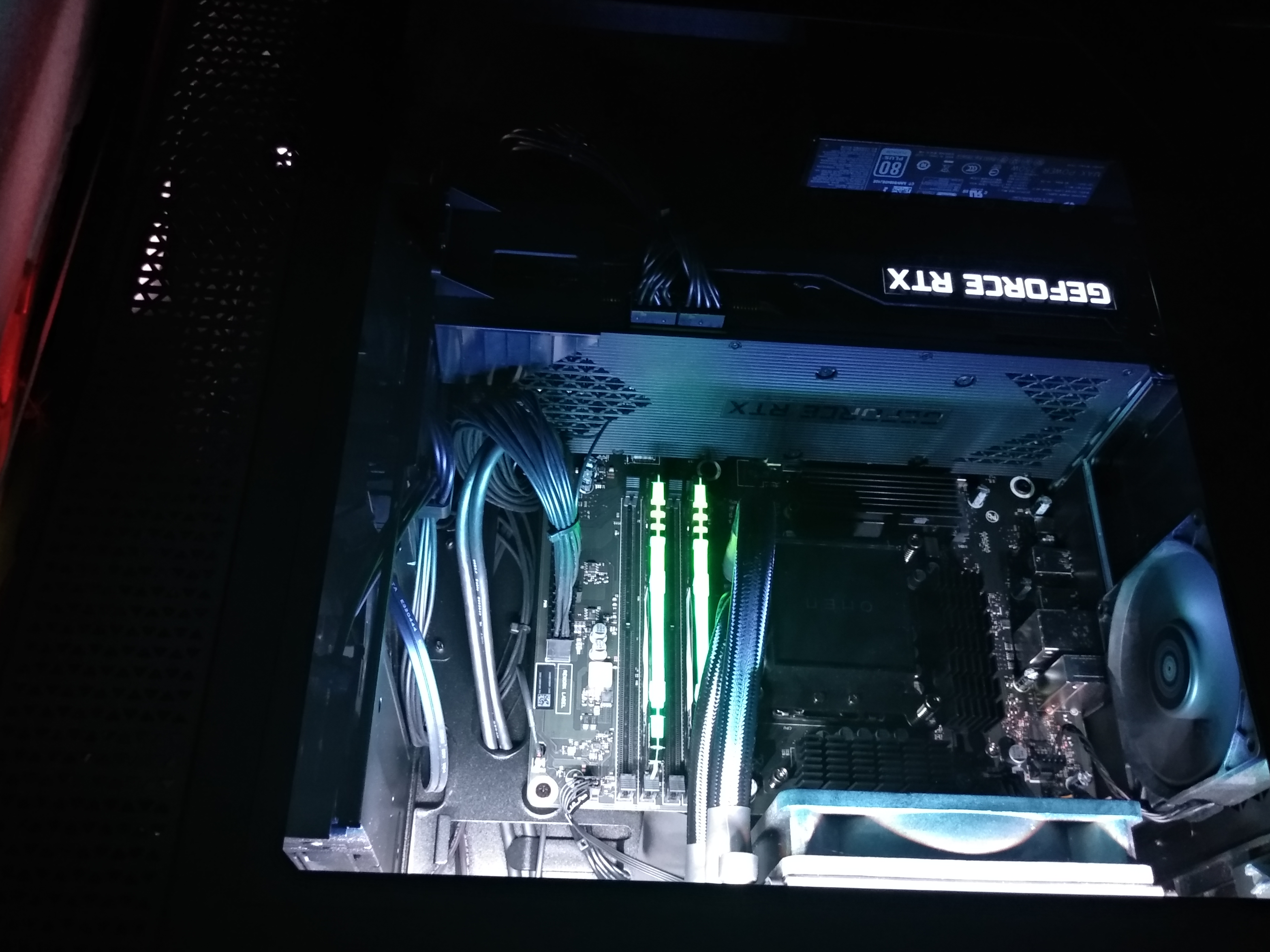 HP OMEN 30L