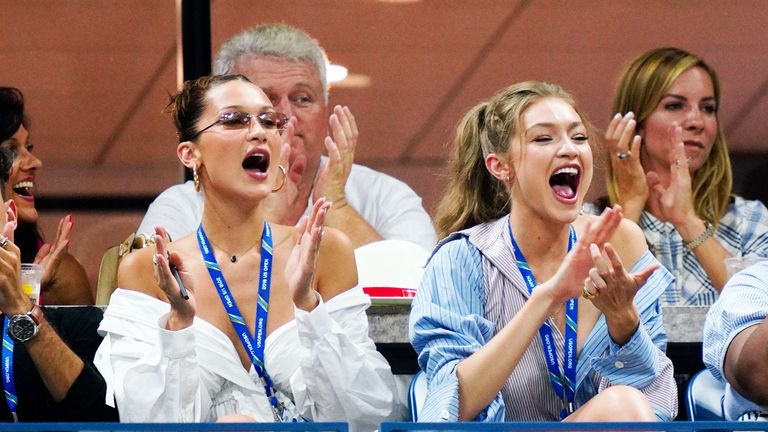 Facial expression, Product, Fan, Fun, Cheering, Event, Competition event, Leisure, Championship, Sport venue,