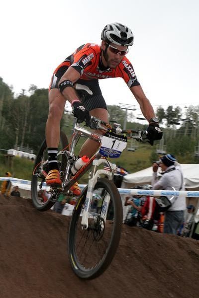 Geoff Kabush sealed the overall win