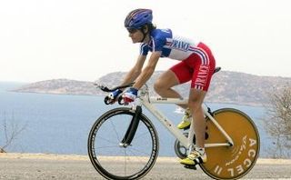 Jeannie Longo-Ciprelli warms up at the 2004 Olympics in Athens