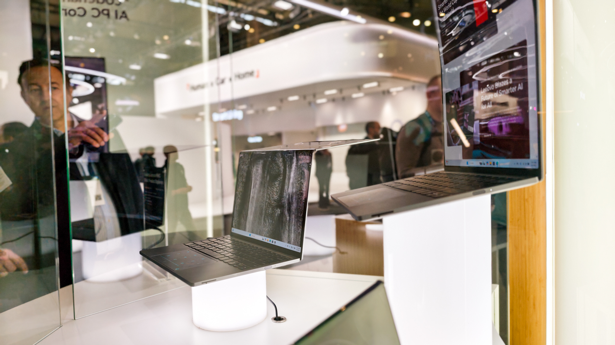 Lenovo ThinkBook Flip at MWC 2025