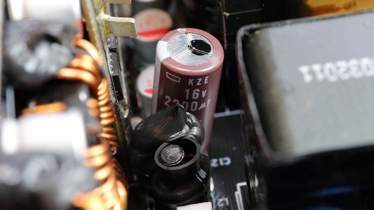 XPG Cybercore 1000