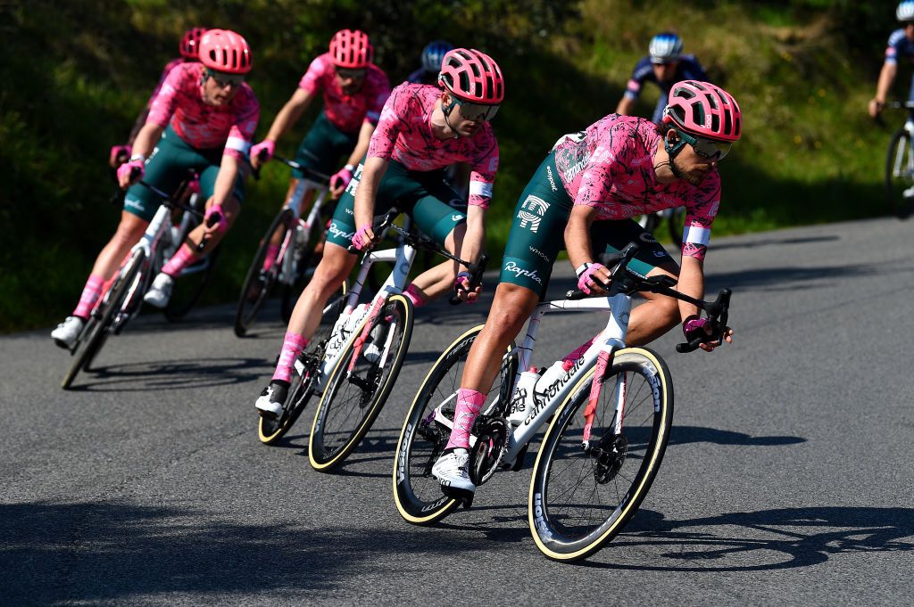 MONTECATINI TERME ITALY MARCH 25 James Callum Shaw of United Kingdom and Team EF Education Easypost competes during the 36th Settimana Internazionale Coppi e Bartali 2022 Stage 4 a 1587km stage from Montecatini to Montecatini CoppieBartali on March 25 2022 in Montecatini Terme Italy Photo by Dario BelingheriGetty Images