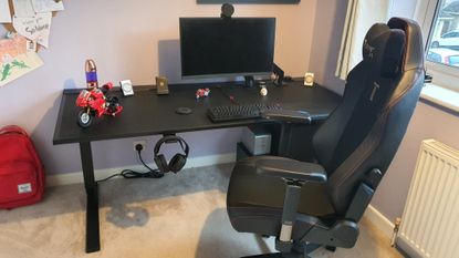 Secretlab Magnus desk review: Metal, magnets, and magnificent cable  management