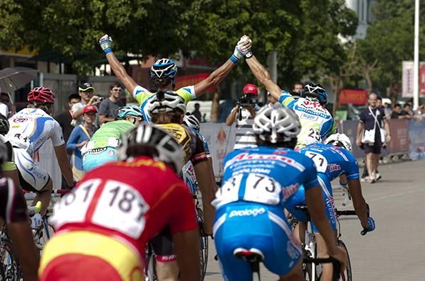 The celebrations continue for the pair down the home straight in Wenchang.