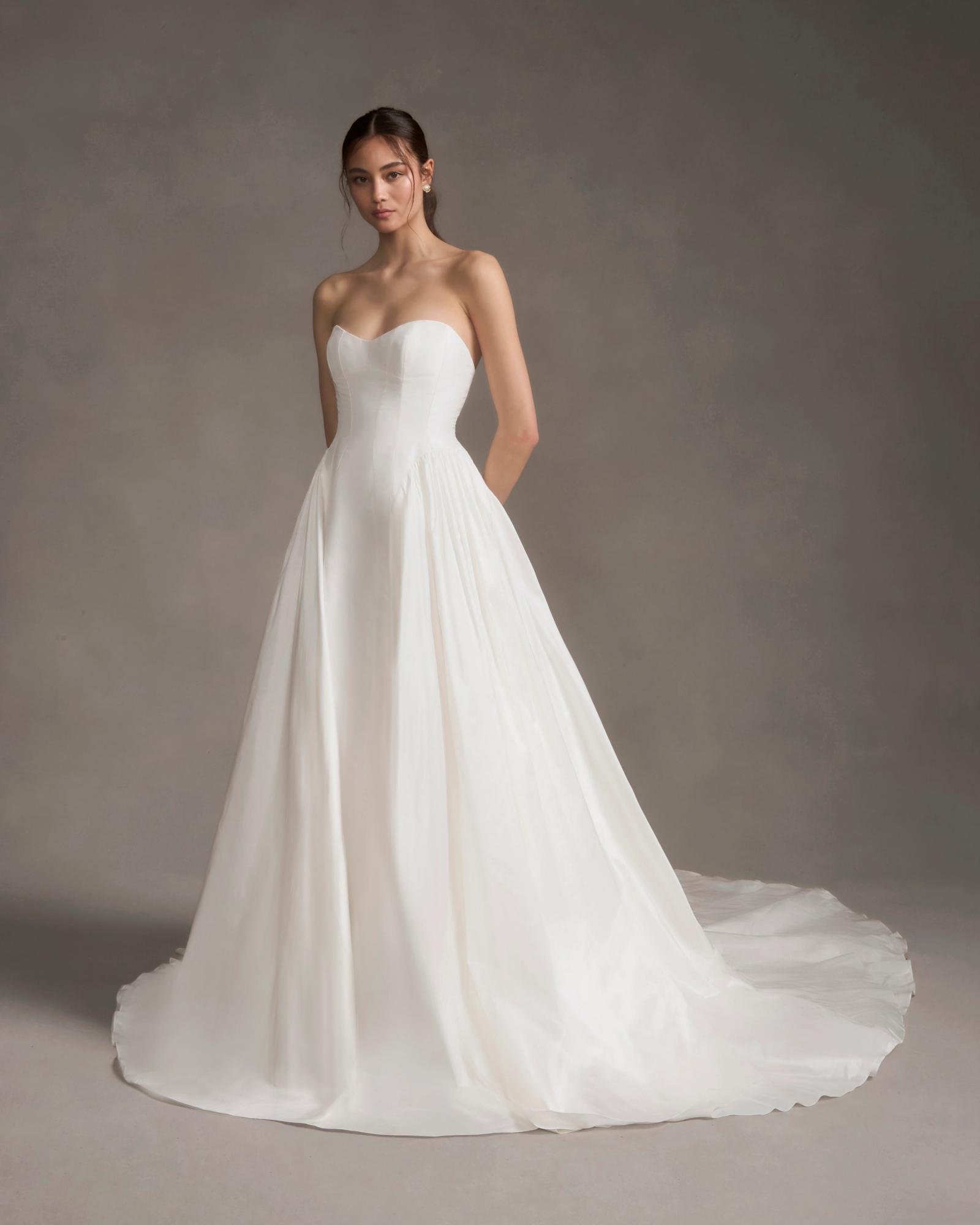 Alexandra Grecco, Mercer Gown