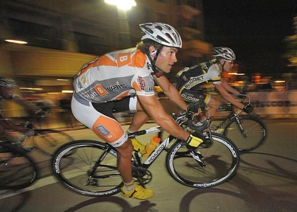 Plan B? A West Australian Institute of Sport rider corners mid-peloton.